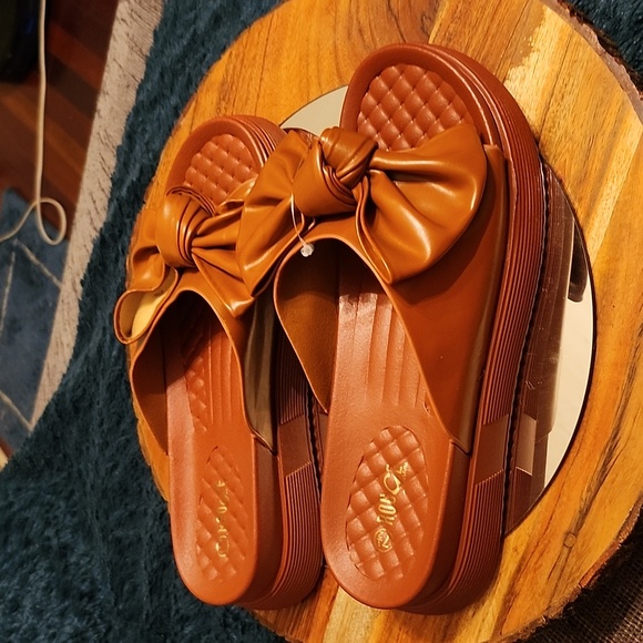 NWT Rouge Tied Front Bow Sandals 7.5 Slides - Picture 5 of 12